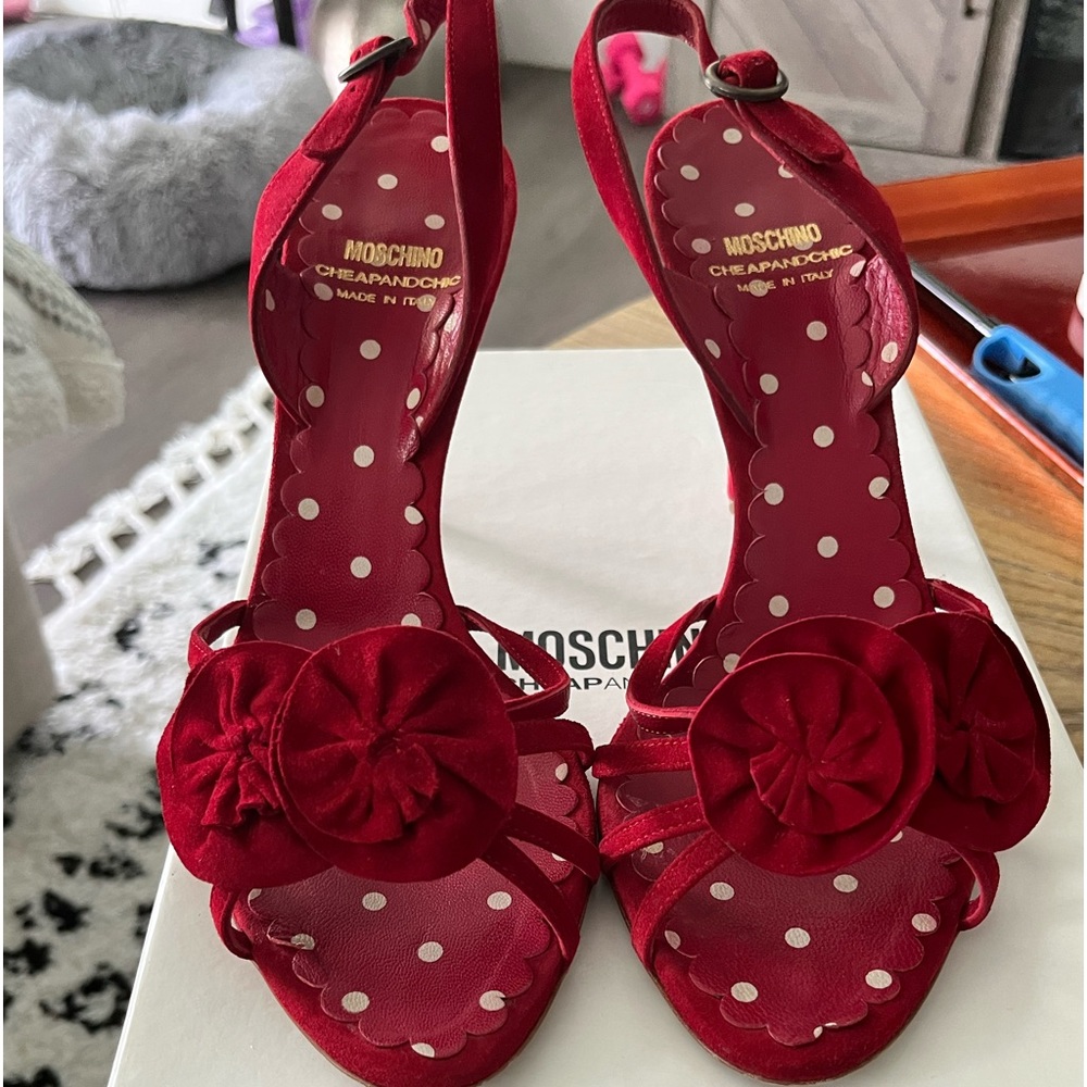 MOSHINO ladies red heels size 39.5